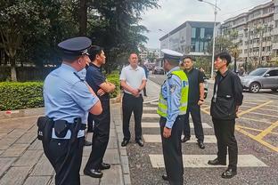 半场-山东泰山0-0北京国安 双方失误频频法比奥离谱失空门